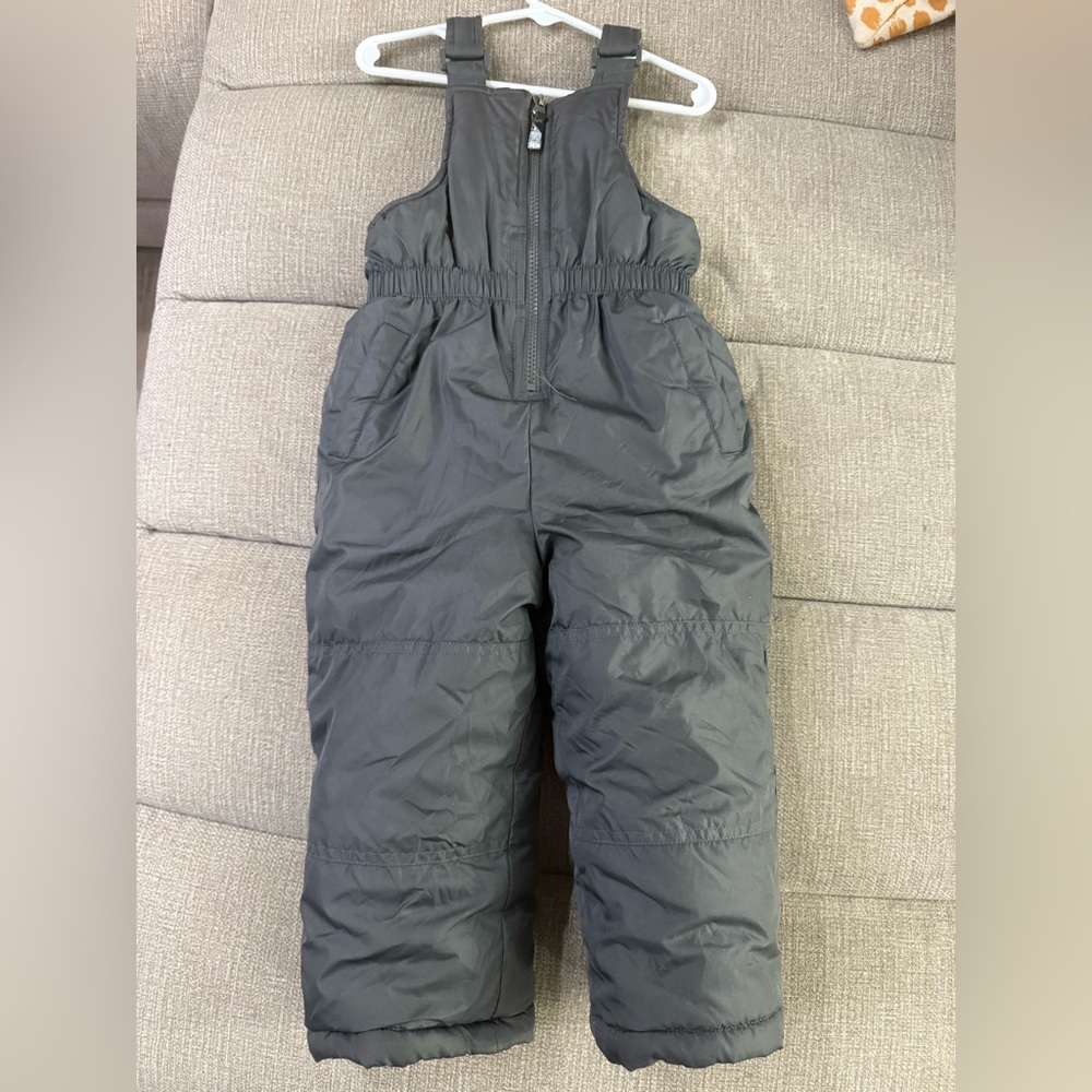 EUC Gray Puffer bibs 2T
